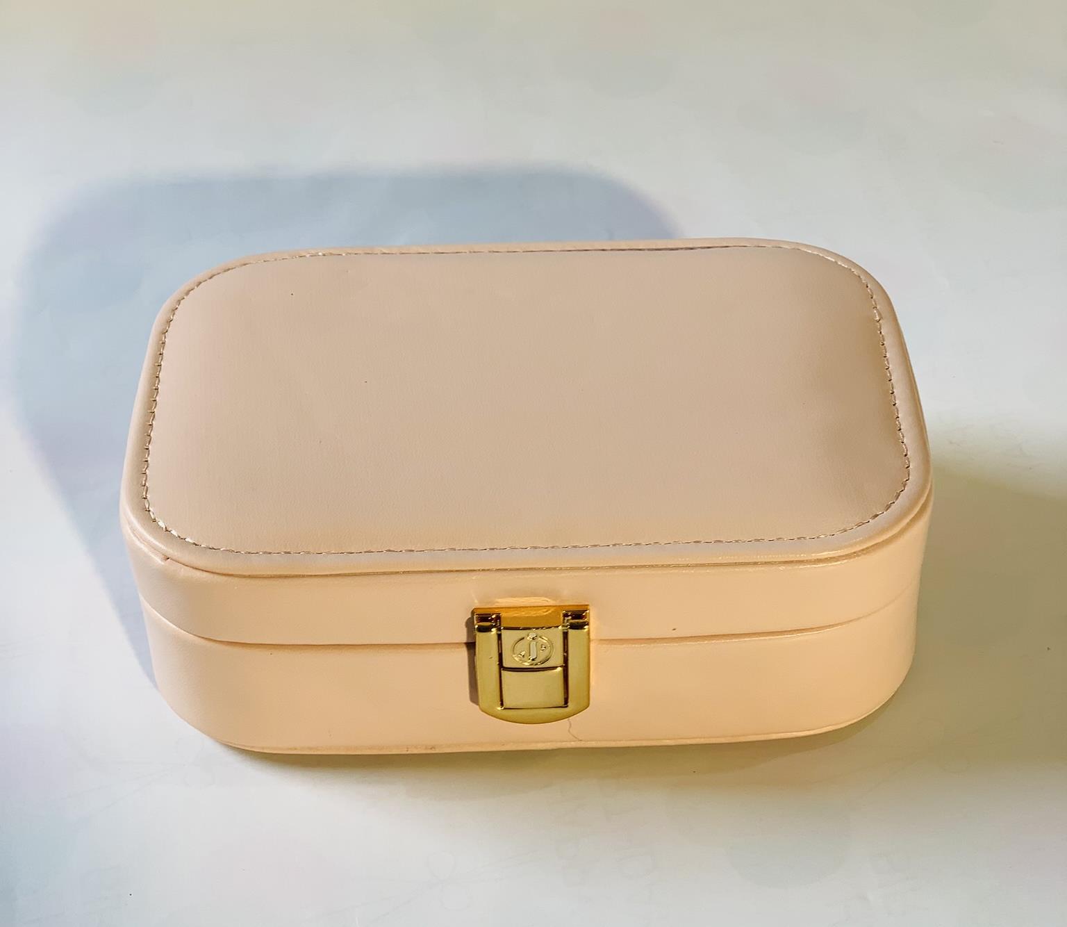 קופסת תכשיטים סגירה אבזם ורוד