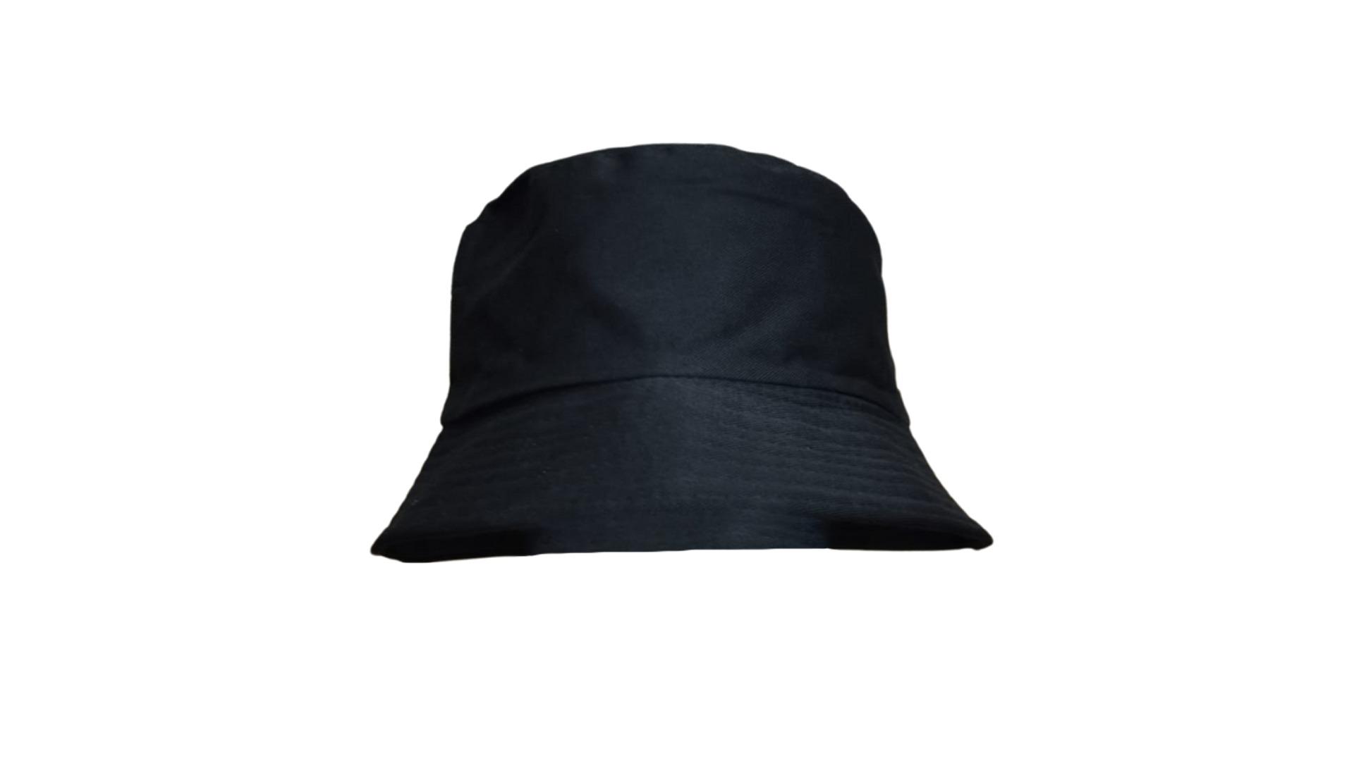 כובע רחב בצבע שחור