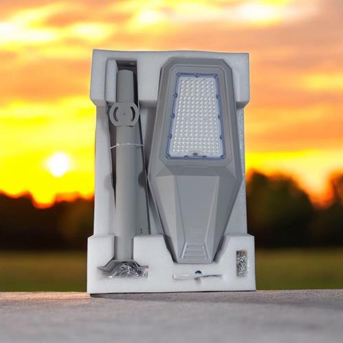 פרוז'קטור רחוב סולארי עוצמת 600 וואט פרוז'קטור רחוב סולארי עוצמת 600 וואט