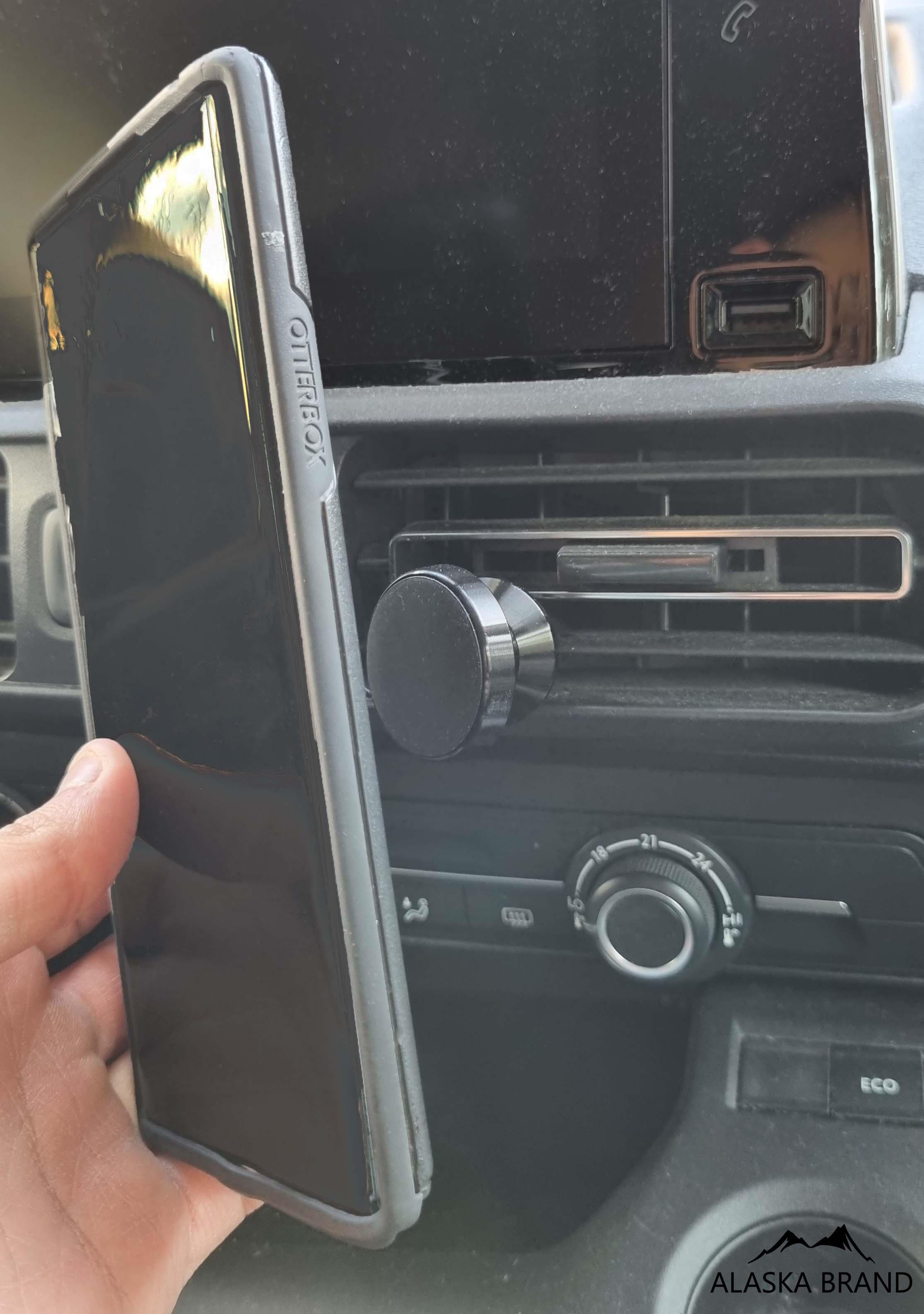 מעמד עם תושבת מגנטית רב עוצמה לפתח המזגן ברכב דגם Compact