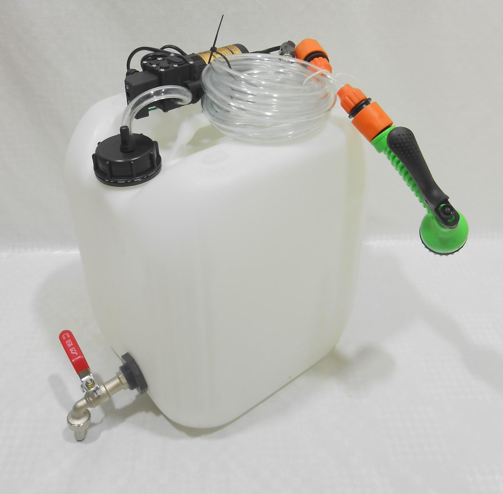 מקלחת למילואים ולצבא חוץ שטח חשמלית 12V כולל מיכל מים 25 ליטר משולבת עם ברז לשטיפת ידיים