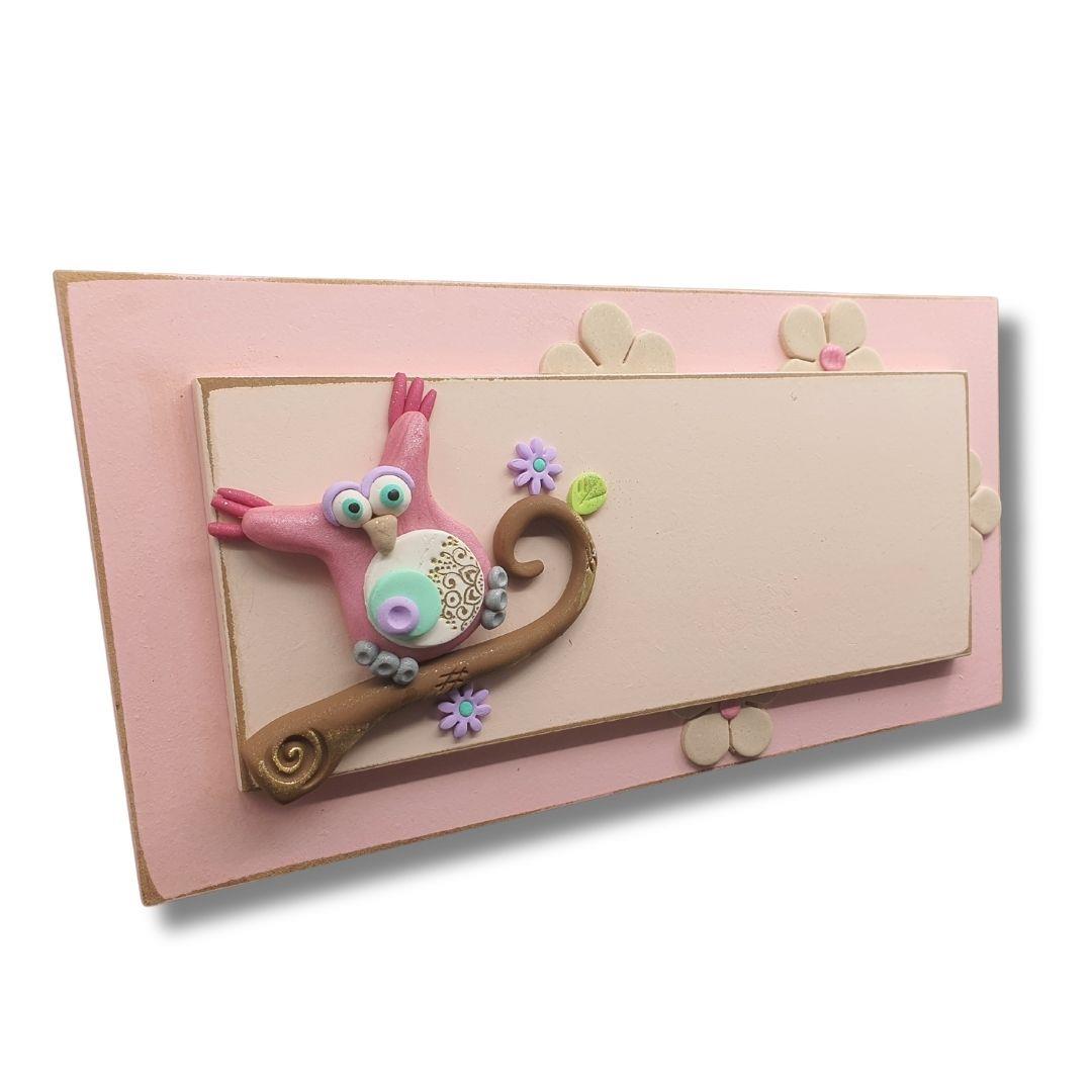 מתנה מקורית לילדה או לחנוכת בית, שלט ינשוף ורוד במראה כפרי אומנותי בעבודת יד. מתנה מקורית לילדה או לחנוכת בית, שלט ינשוף ורוד במראה כפרי אומנותי בעבודת יד.