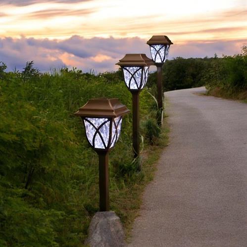 4 פנסים סולאריים דקורטיביים לגינה 4 פנסים סולאריים דקורטיביים לגינה