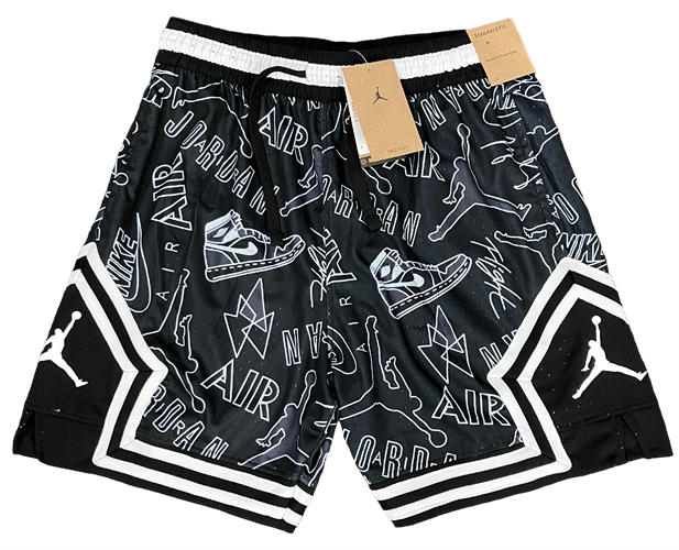 מכנסי אייר ג'ורדן Jordan Diamond שחור לבן