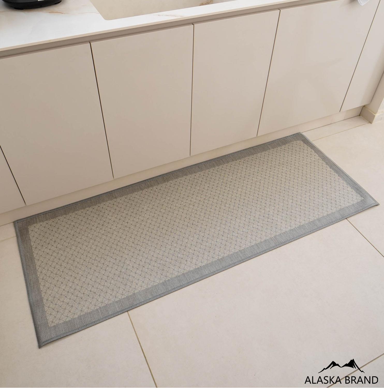 שטיח מטבח איכותי בתוספת גומי בתחתית דגם - נאוס אפור (מתנקה בקלות!) שטיח מטבח איכותי בתוספת גומי בתחתית דגם - נאוס אפור (מתנקה בקלות!)