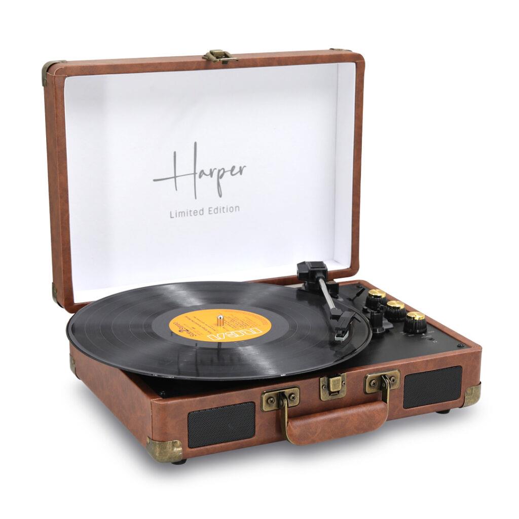 פטיפון Harper -HRT12 + רדיו מזוודה רמקולים 10W מובנים, בלוטוס 5.4 צבע חום פטיפון Harper -HRT12 + רדיו מזוודה רמקולים 10W מובנים, בלוטוס 5.4 צבע חום