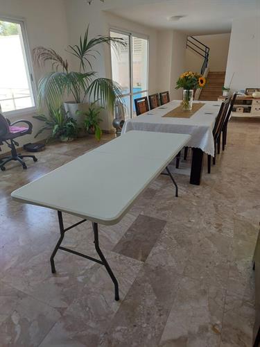 שולחן תוספת לאירוח בחגים אירועים ושבתות מתקפל אורך 1.8 מטר רוחב 74 סמ' גובה 74 סמ קמפינג לייף שולחן תוספת לאירוח בחגים אירועים ושבתות מתקפל אורך 1.8 מטר רוחב 74 סמ' גובה 74 סמ קמפינג לייף