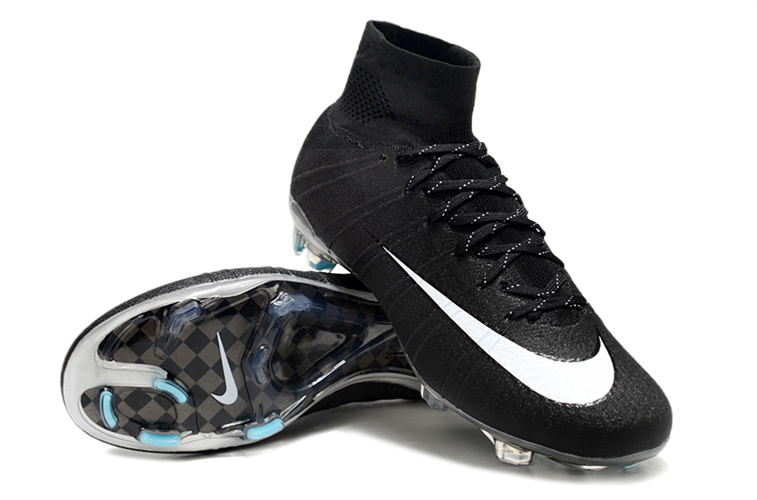 נעלי כדורגל CR7 רונאלדו Nike Air Zoom Mercurial Elite שחור לבן