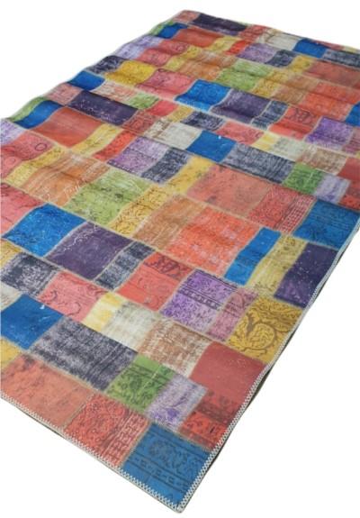 שטיח מודפס צבעוני