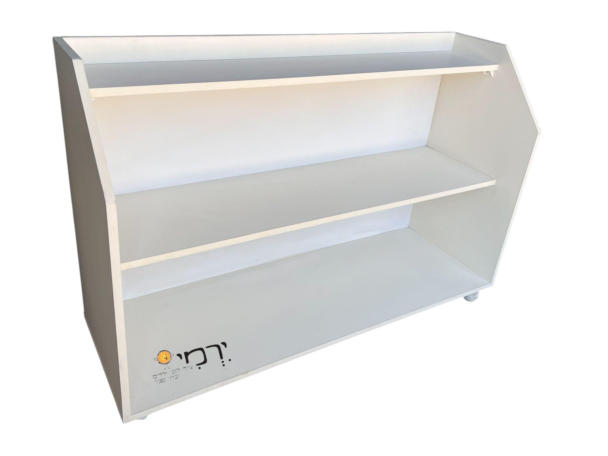 כוננית סדנת יצירה