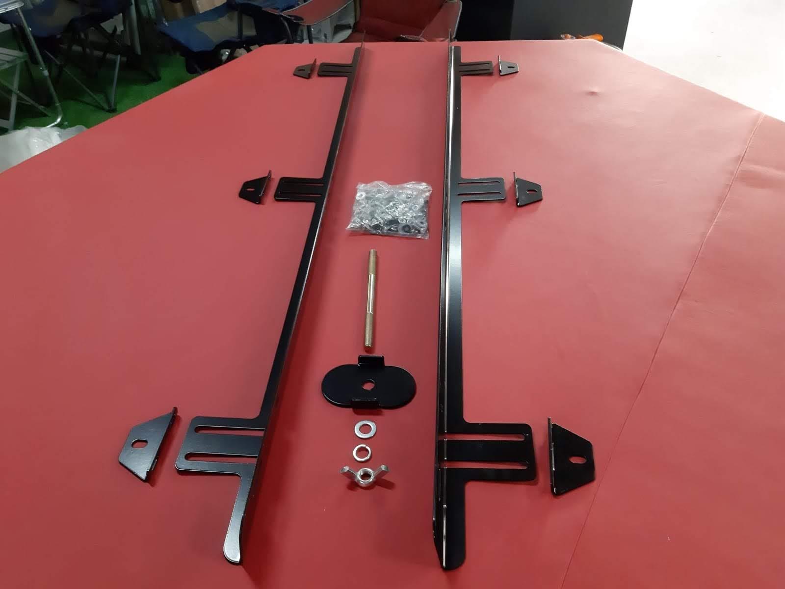 קיט הרכבה גגון טויוטה לנד קרוזר כל הדגמים ברזל התקנה ישירה לגג אורך כללי של הסרגלים כ 1.64 מטר