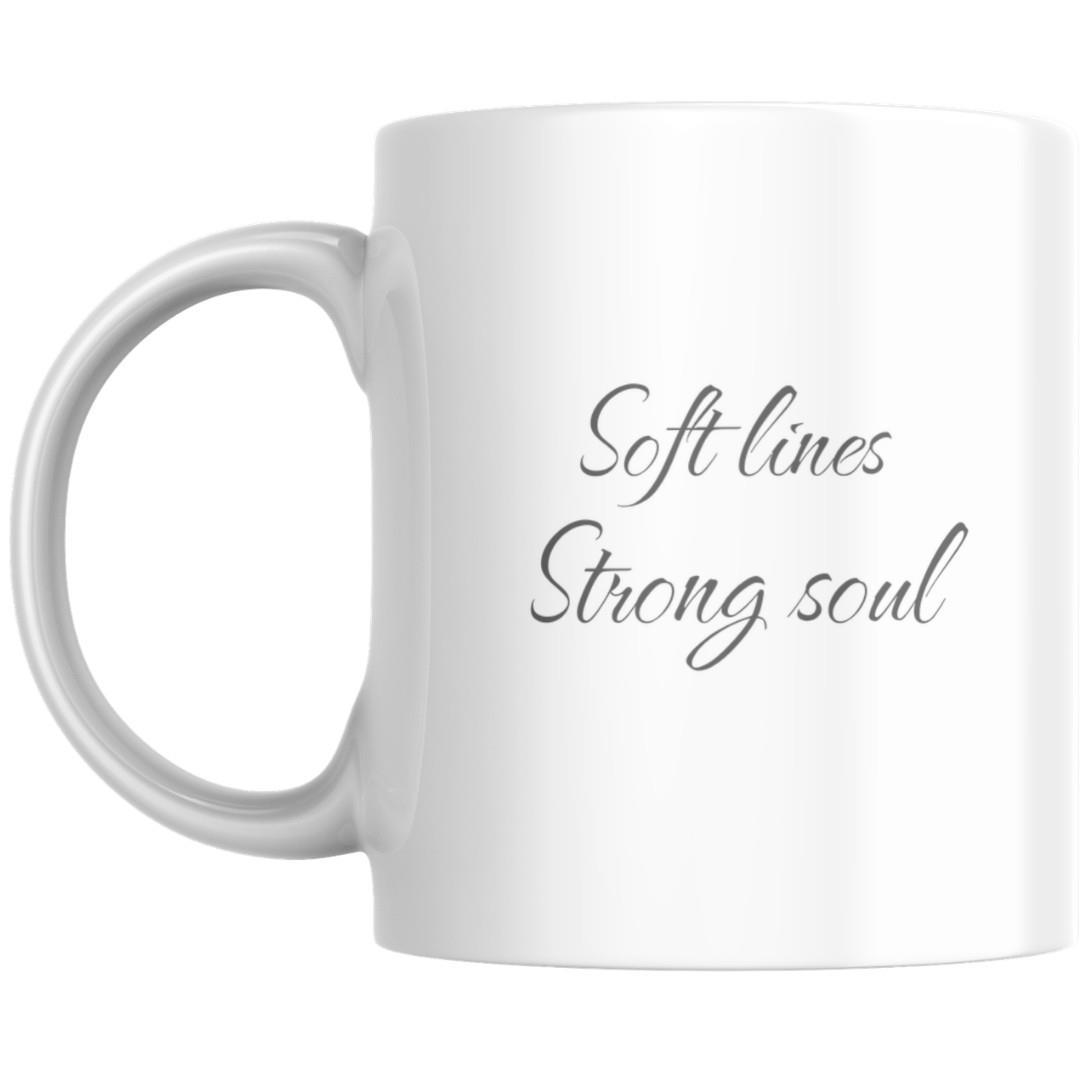 ספל אמנותי בעיצוב נשי מודרני עם איור צבעוני וקווים רכים המדגישים עוצמה פנימית ספל אמנותי בעיצוב נשי מודרני עם איור צבעוני וקווים רכים המדגישים עוצמה פנימית