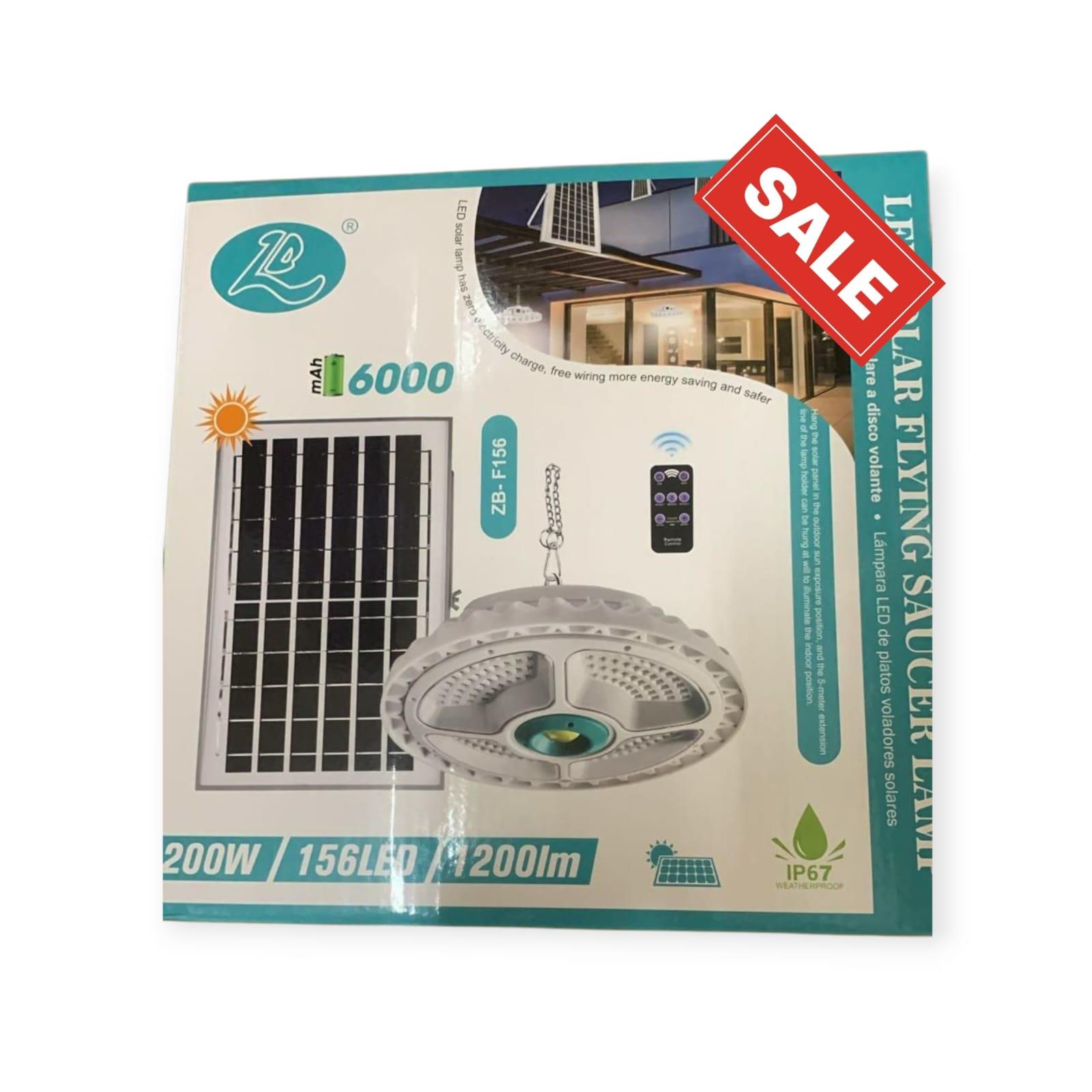 פנס סולארי עוצמתי לתלייה עם שלט – 200W | 156 נורות LED | עמיד למים