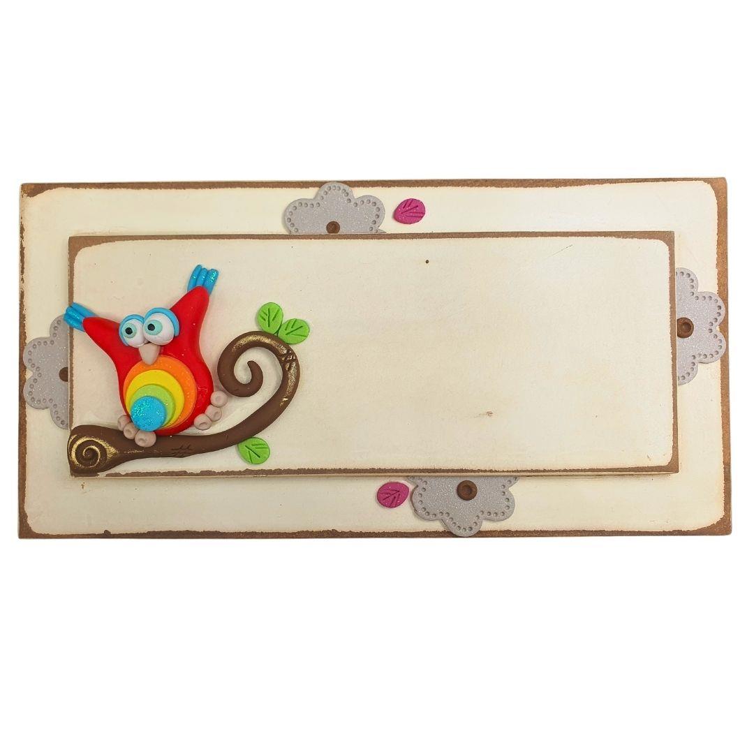 ינשוף אדום על רקע שמנת בסגנון מיושן | שלט עץ עבודת יד בעיצוב אישי