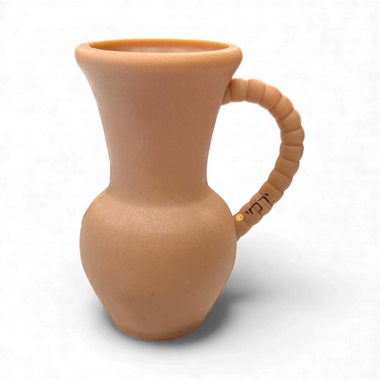 כד שמן פלסטיק נפתח