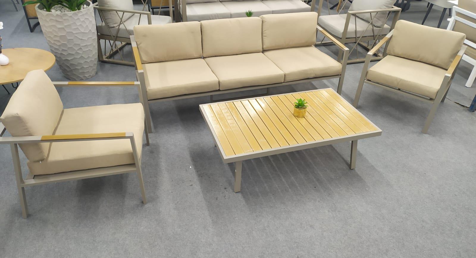 מערכת ישיבה לגינה ולמרפסת אלומיניום 4 חלקים דגם לונדון צבע שמפניה