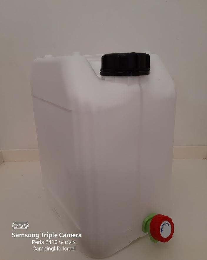 מיכל מים עם ברז נאה ג'ריקן 18 ליטר צבע לבן שקוף מתאים למי שתיה קמפינג לייף