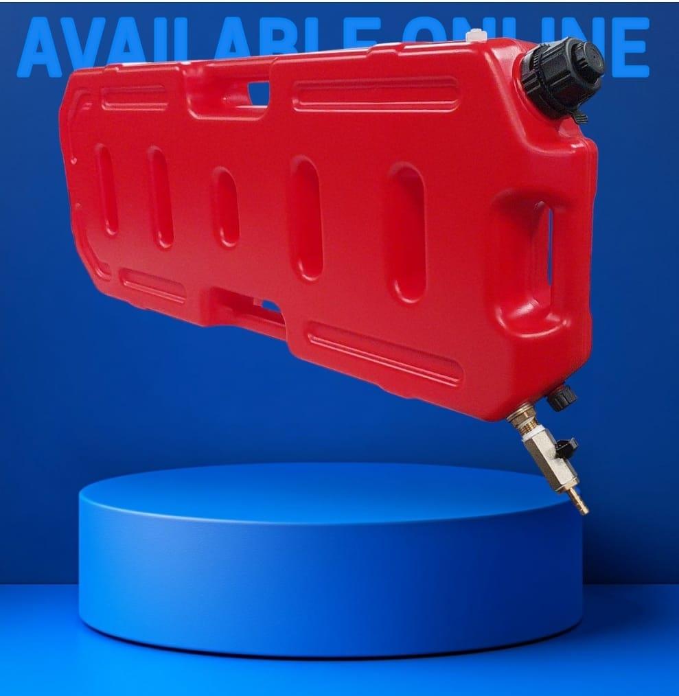 מיכל שטוח 20 ליטר עם ברז ונשם צבע אדום להרכבה על הצד קמפינג לייף מיכל שטוח 20 ליטר עם ברז ונשם צבע אדום להרכבה על הצד קמפינג לייף