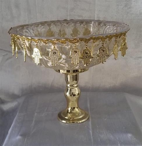 קערה על רגל זהב