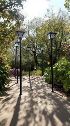 פנס סולארי דיקורטיבי