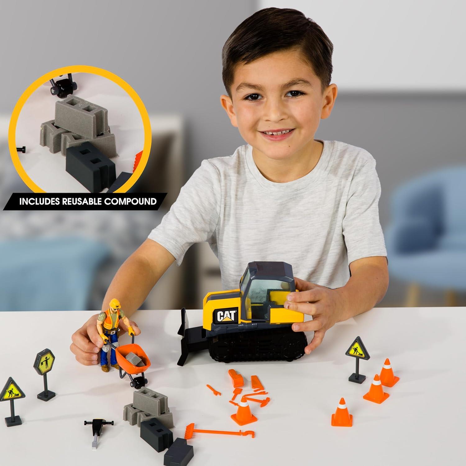 ערכת משחק דחפור מבית CAT כולל דמות ואביזרים - 22 חלקים