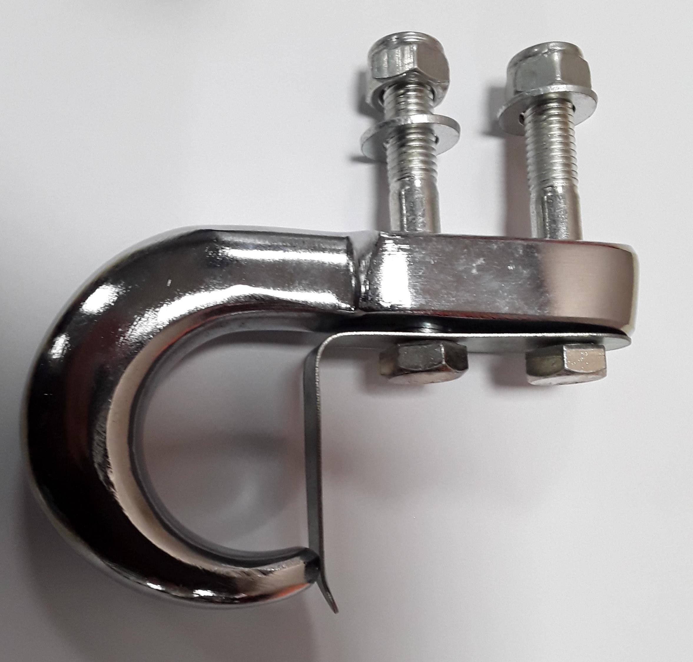 חיבור וו לרצועה ולגרירה עם 2 ברגים צבע ניקל חיבור וו לרצועה ולגרירה עם 2 ברגים צבע ניקל