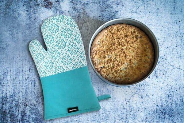 כפפה להגנה מחום  מעוצבת אדום/שחור/אפור/טורקיז