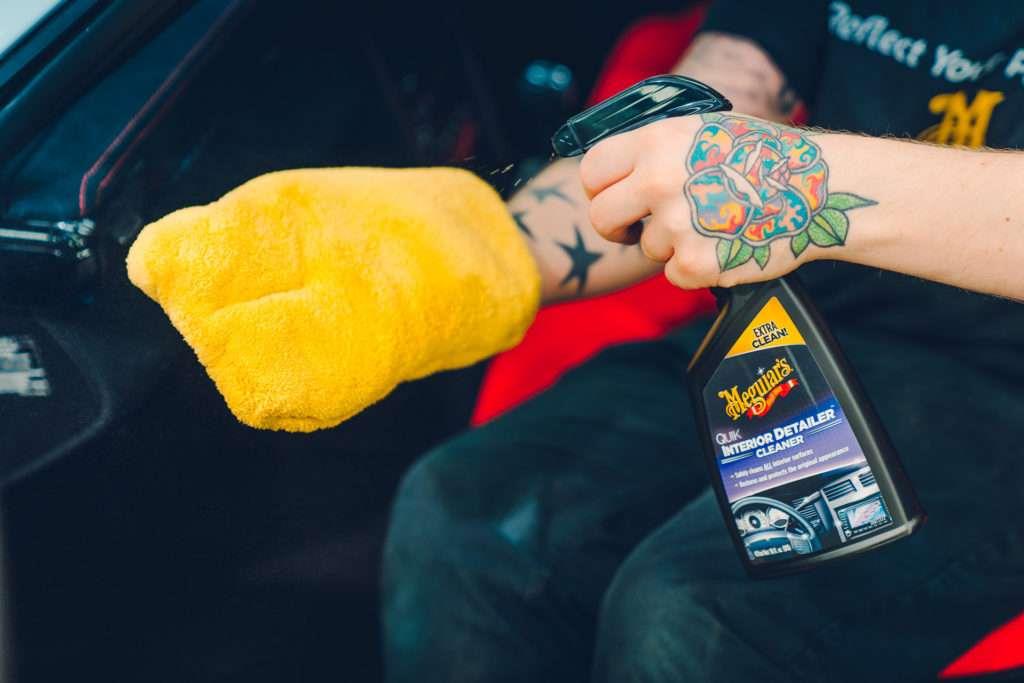 כפפת דיטיילינג - Detailing Mitt מבית MEGUIAR'S