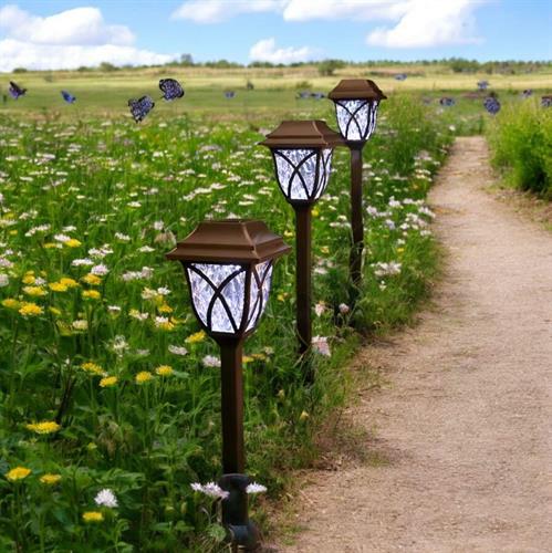 4 פנסים סולאריים דקורטיביים לגינה 4 פנסים סולאריים דקורטיביים לגינה