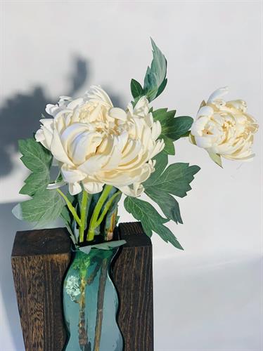 שושנים עם עלים לבן #2