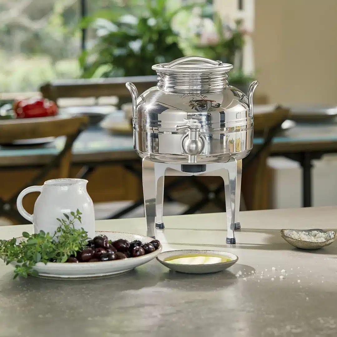 מיכל נירוסטה  3 ליטר  עם  מעמד+ברז מזיגה