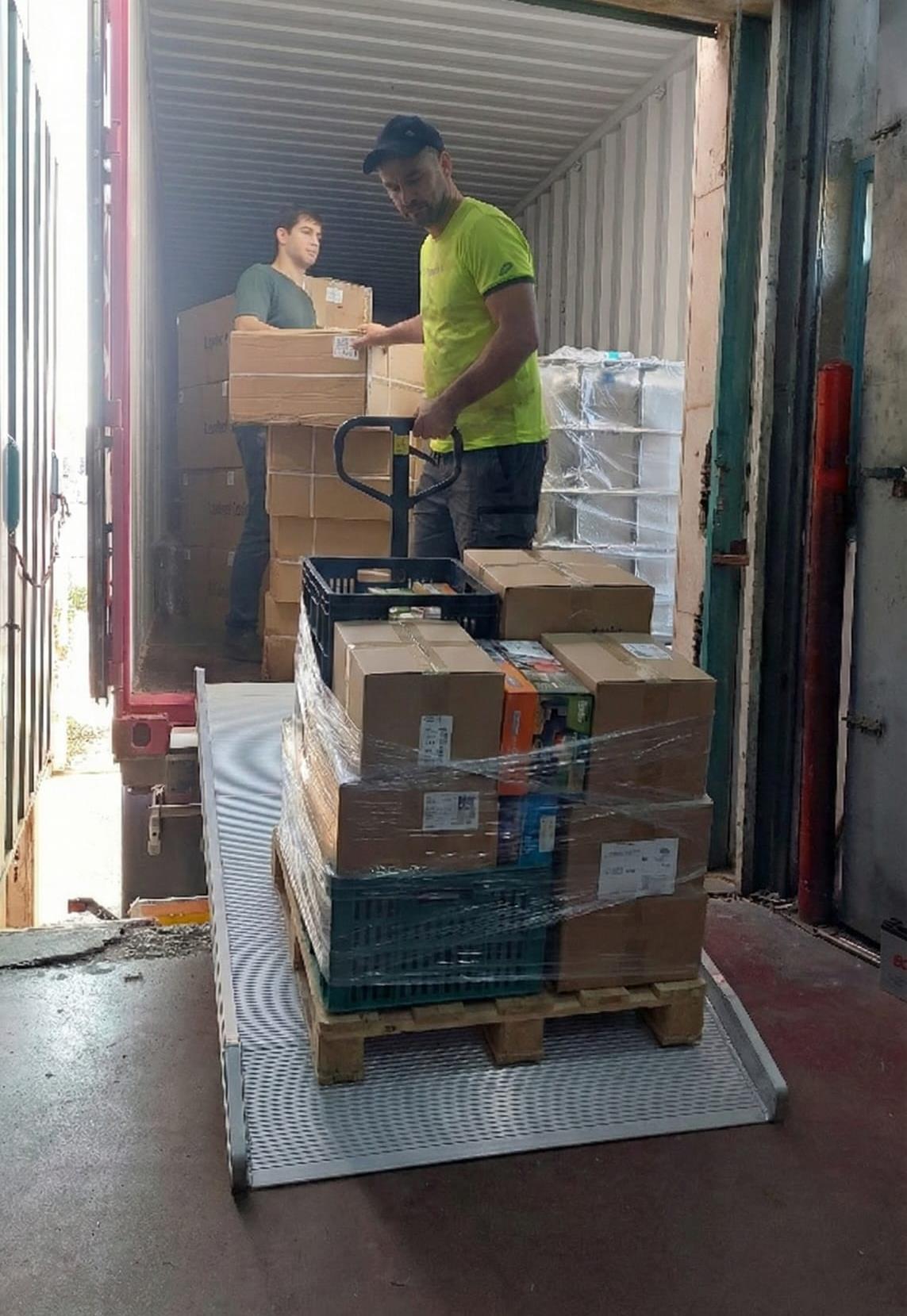 רמפה לעגלת משטחים אורך 2.1 מטר רוחב 1 מטר עומס עד 1 טון הרמפה לא מתקפלת קמפינג לייף רמפה לעגלת משטחים אורך 2.1 מטר רוחב 1 מטר עומס עד 1 טון הרמפה לא מתקפלת קמפינג לייף