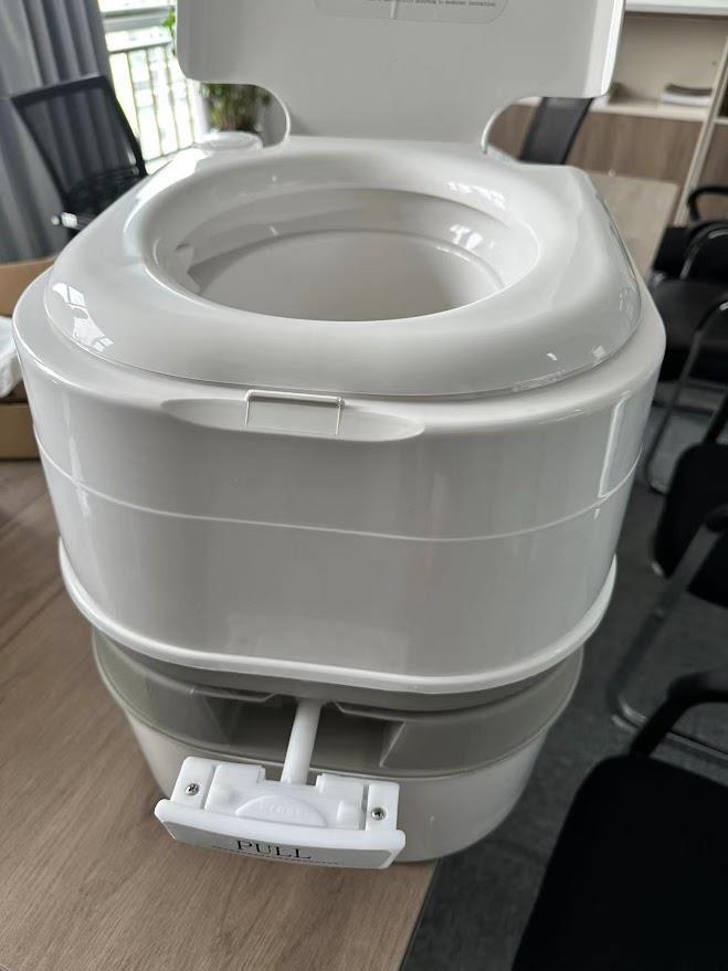 PORTABLE TOILET 24 LITERS WITHOUT THE NEED FOR ELECTRICITY CAMPINGLIFE
