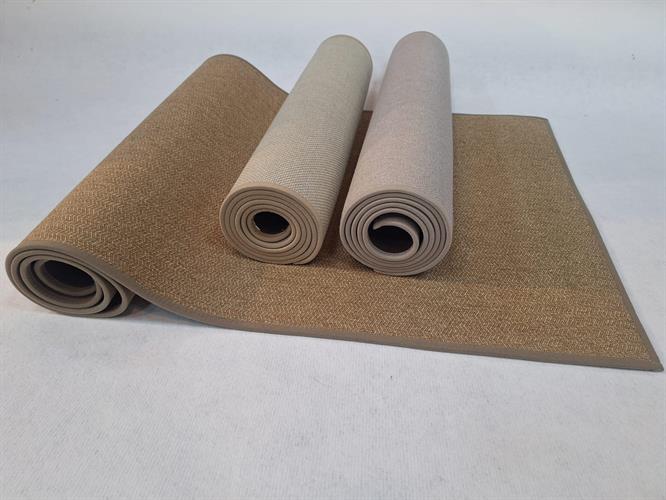 שטיח כביס עם בטנה גומי עבה ומפנק