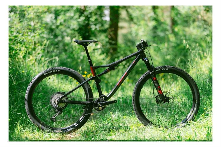 BH LYNX RACE 4.0