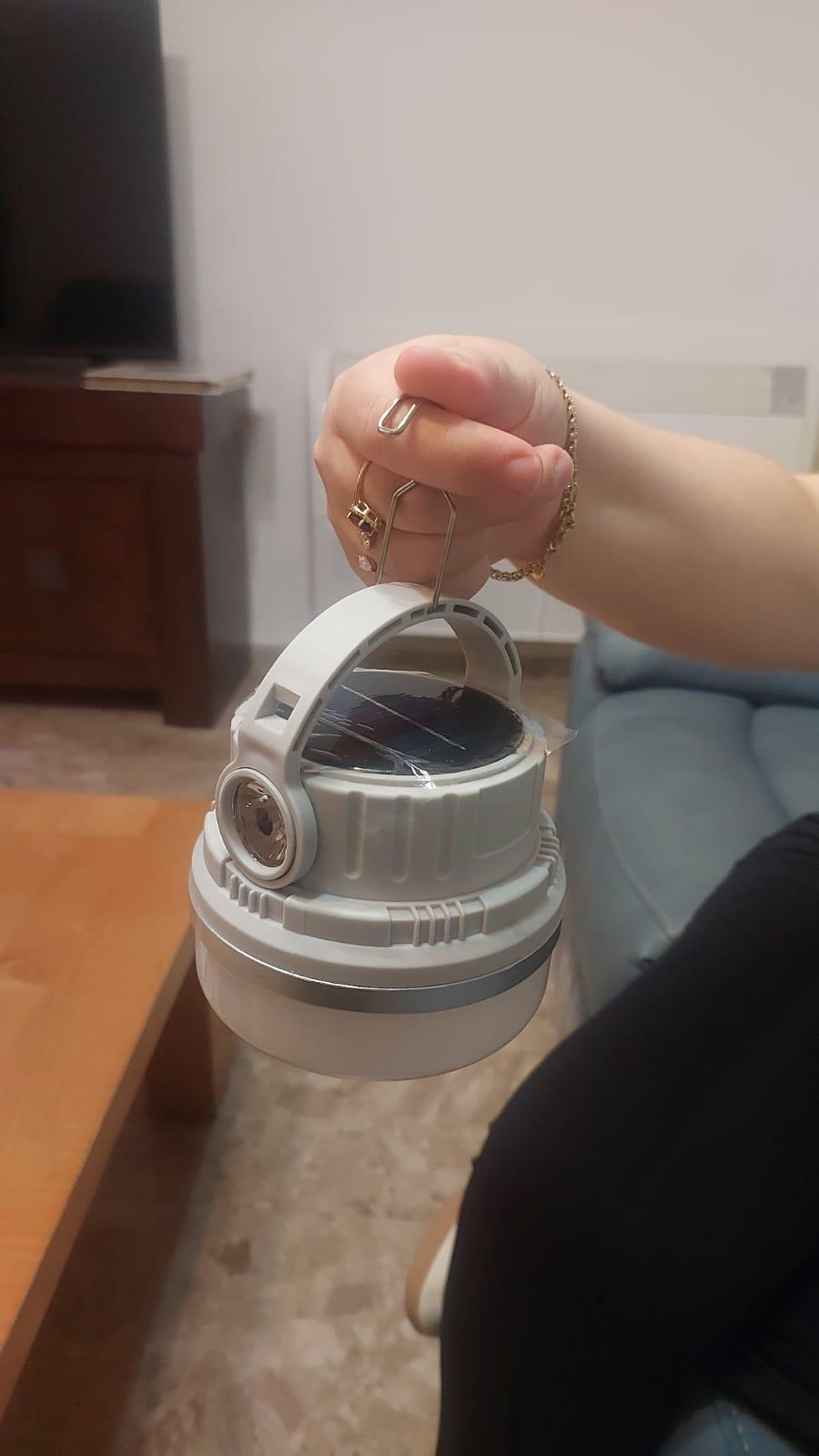 פנס שטח ומאהל נטען סולארי עם סוללה כפולה TYPE C לטעינה אור לבן ואור חם זרקור חיפוש וחיווי טעינה