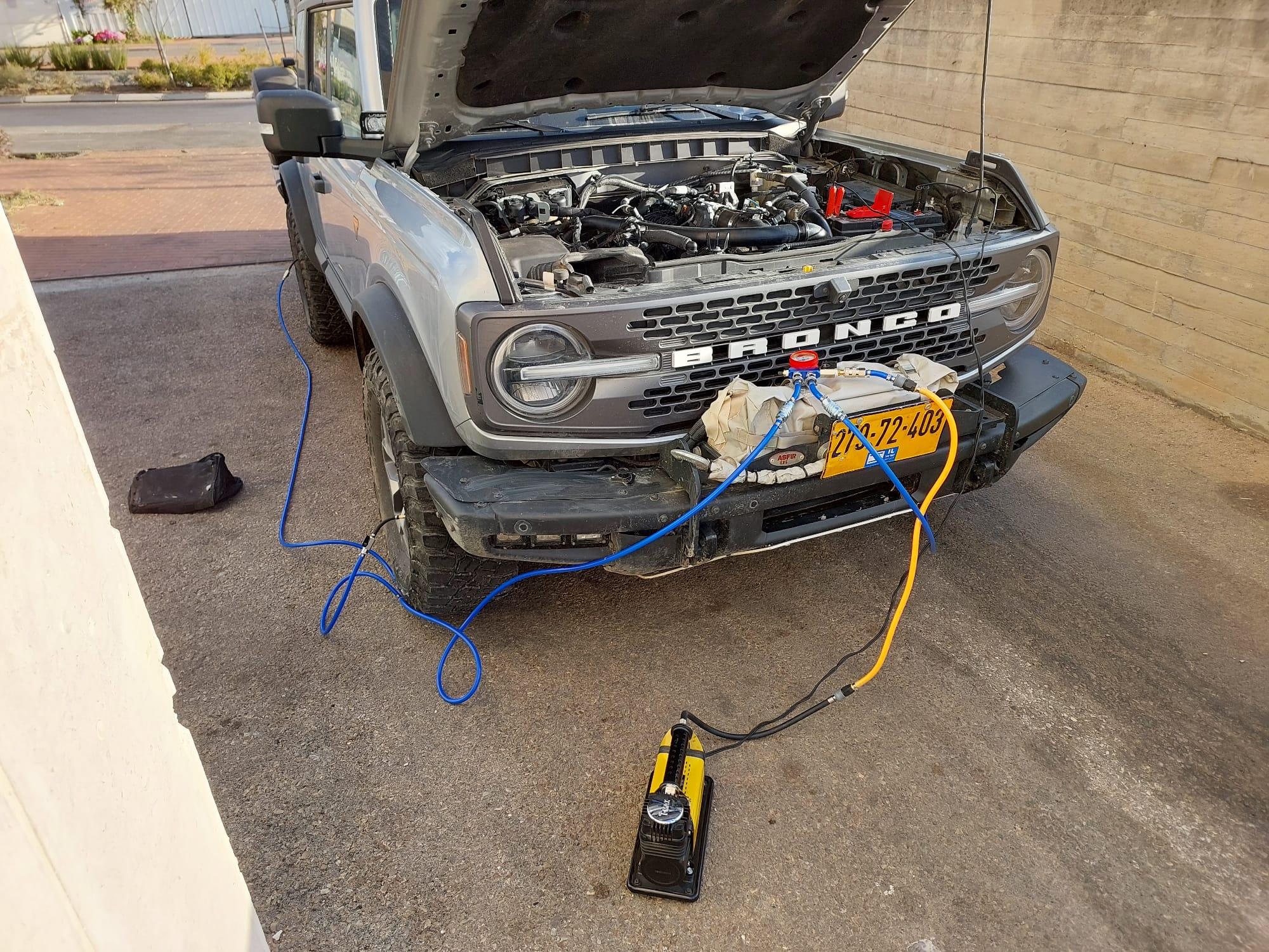 ניפוח אוויר 4 גלגלים מערכת מקצועית משווה לחצים וגם מאפשרת הורדת אוויר מהיר מ 4 גלגלים קמפינג לייף