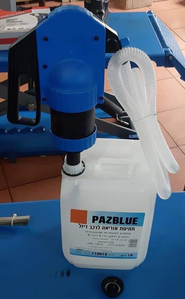 משאבה ידנית כחצי ליטר למהלך פעימה אחת עם הידית מתאים לאוריאה מים ונוזלים אין צורך בחשמל קמפינג לייף