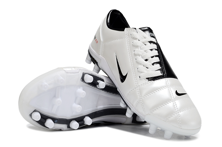נעלי כדורגל Nike Air Zoom Total לבן שחור