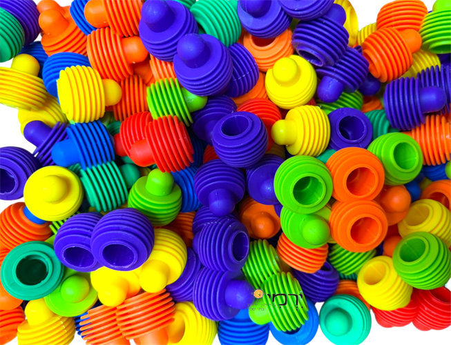 הרכבת כפתורים גמיש במיכל