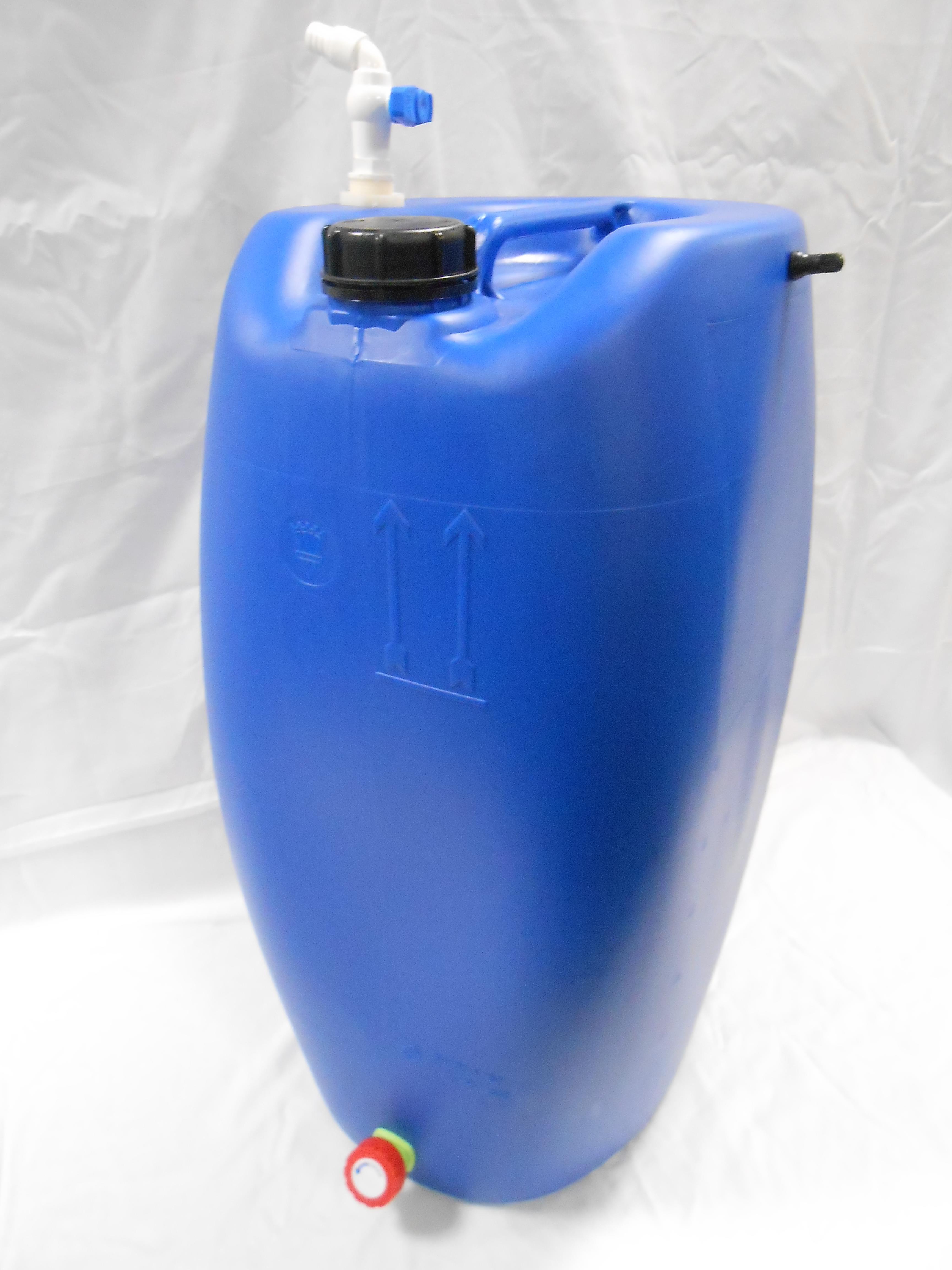 מיכל מים ג'ריקן 60 ליטר עם 2 ברזים בשכיבה או בעמידה כולל נשם מוצר חדש קמפינג לייף מיכל מים ג'ריקן 60 ליטר עם 2 ברזים בשכיבה או בעמידה כולל נשם מוצר חדש קמפינג לייף