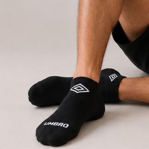 גרבי קרסוליות לגברים יומברו UMBRO | מארז 10 זוגות בצבע שחור