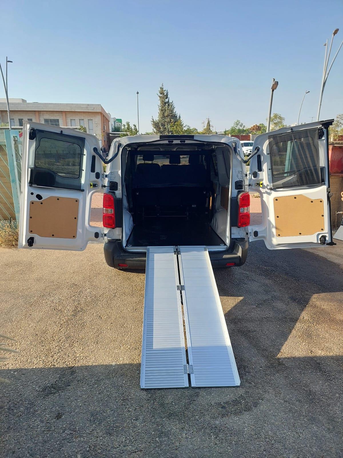 רמפה לסיטרואן גאמפי פיאט ופיזו מתקפלת להעמסה ופריקה 1.8 מטר רוחב 73 סמ' עם רגלים מתקפלות קמפינג לייף