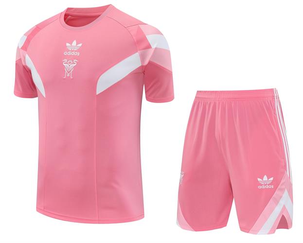 אינטר מיאמי חליפת אימון קצרה ורודה