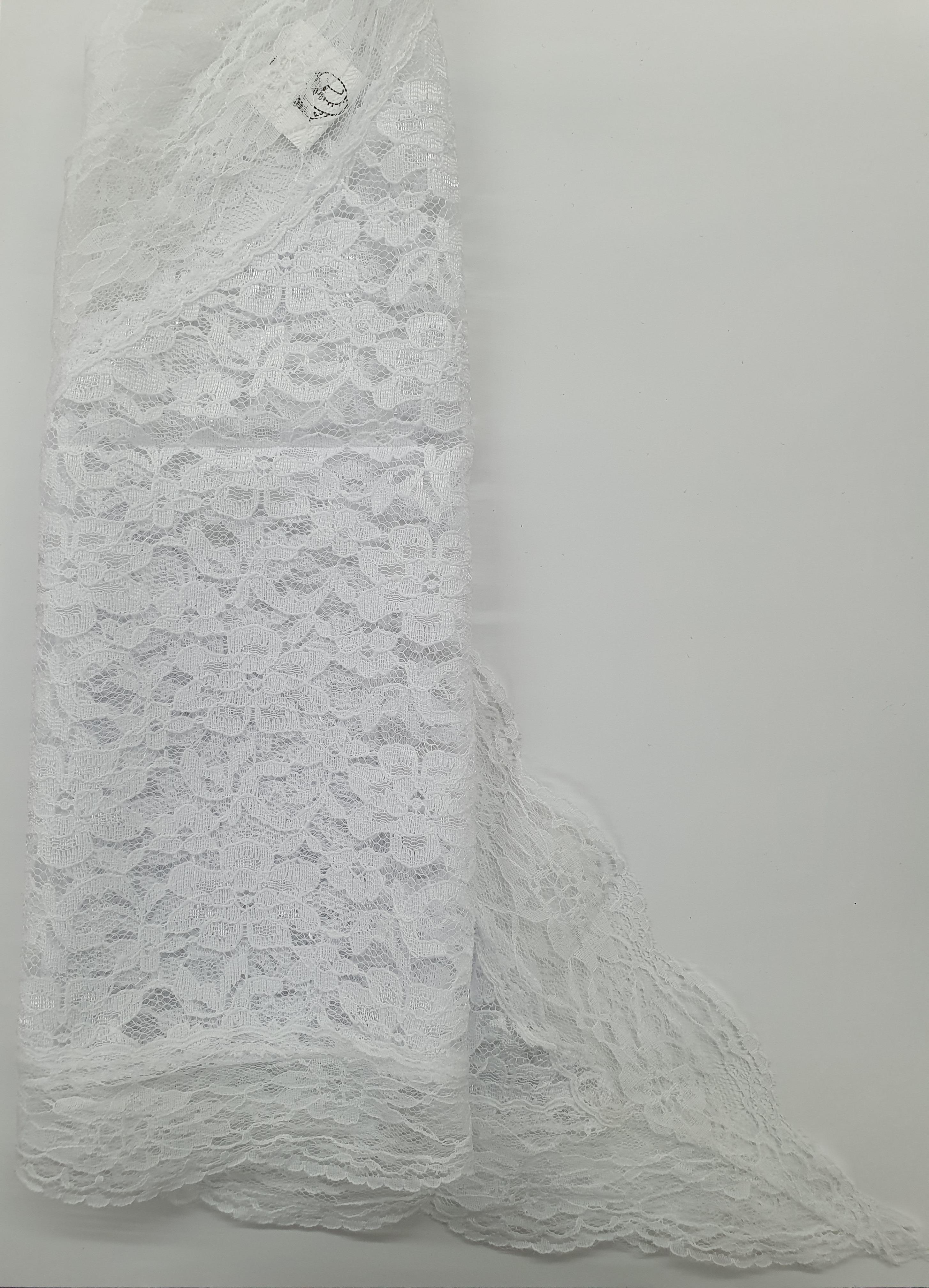 מטפחת תחרה משולש קטן