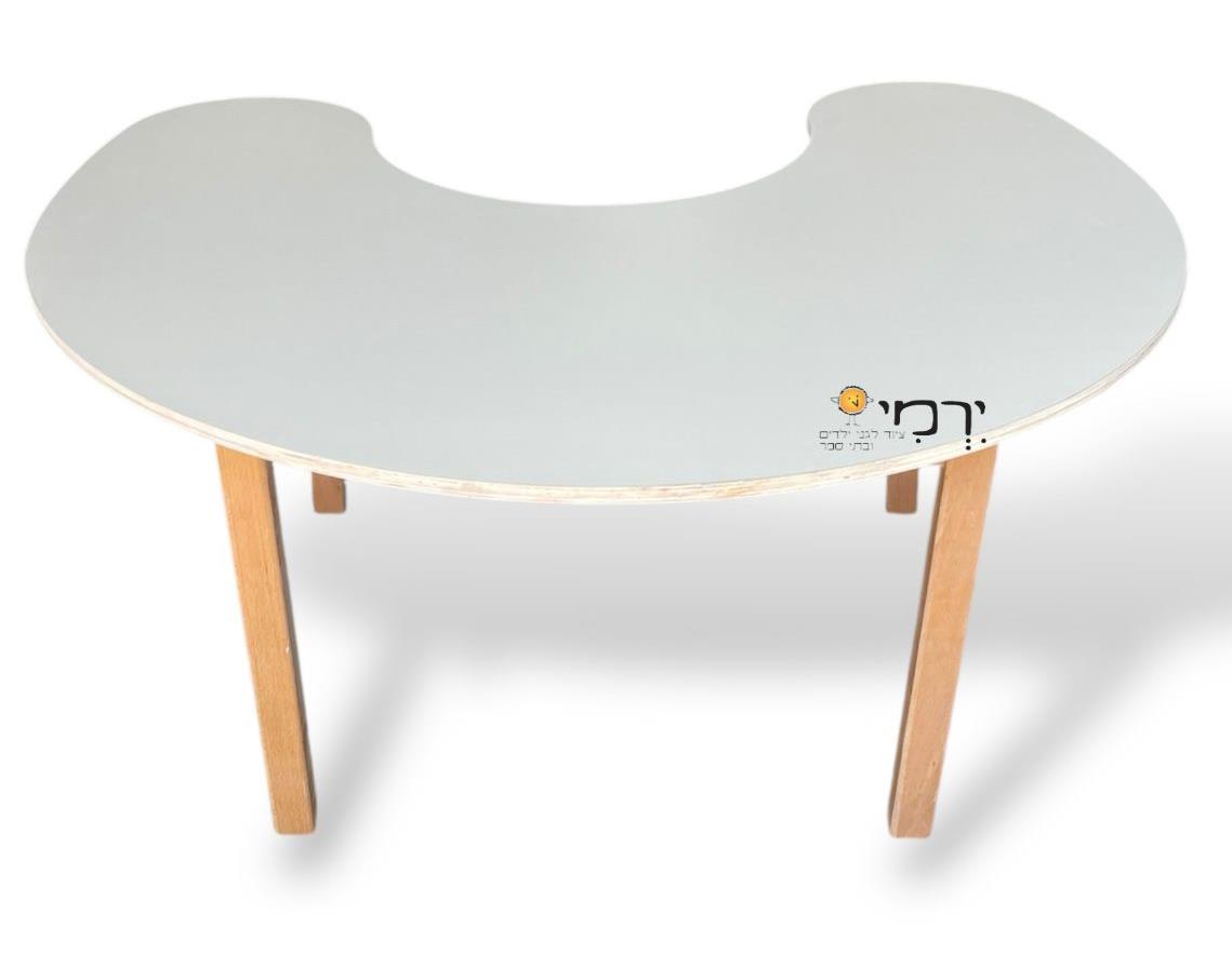 שולחן פרסה רגל עץ - 6 ילדים