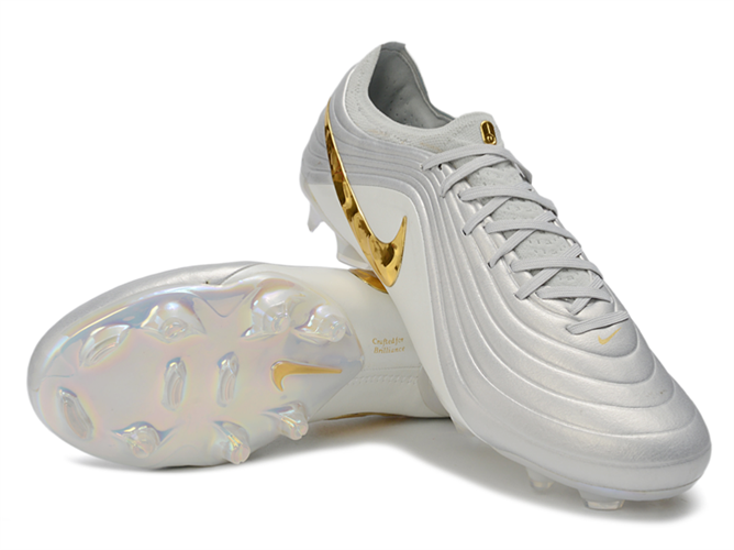נעלי כדורגל נייק Nike Tiempo Legend זהב כסוף