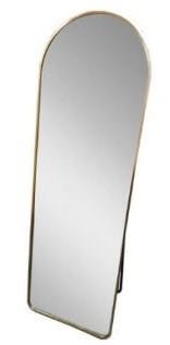 מראה חצי אובאלית על רגל