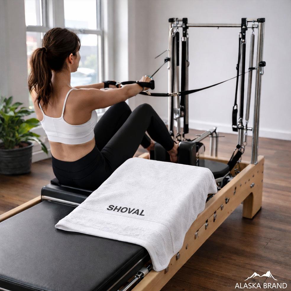 מגבת לחדר כושר / פילאטיס / ספורט בתוספת רקמה אישית - סופגת זיעה