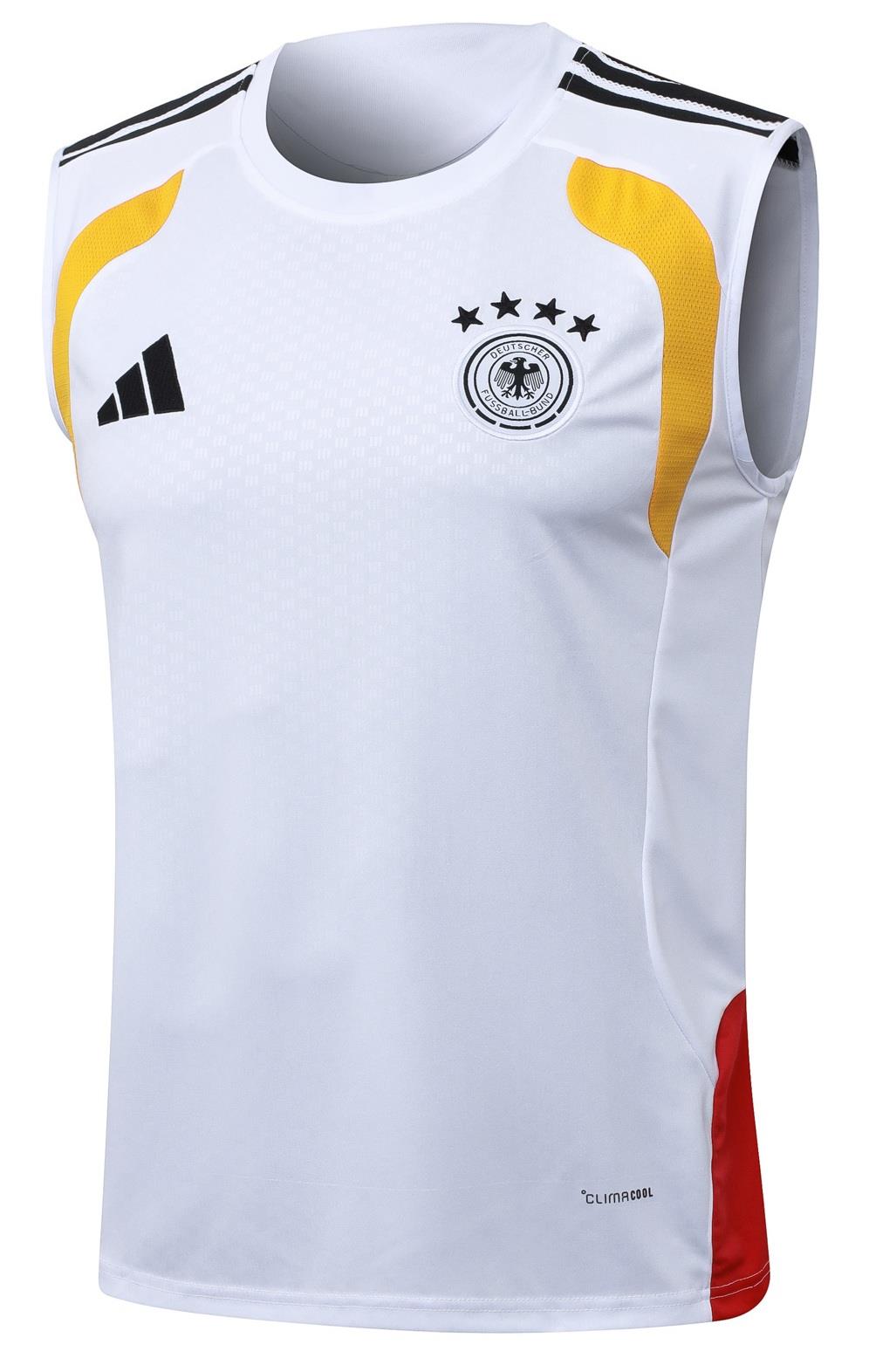 גרמניה גופיית אימון לבנה